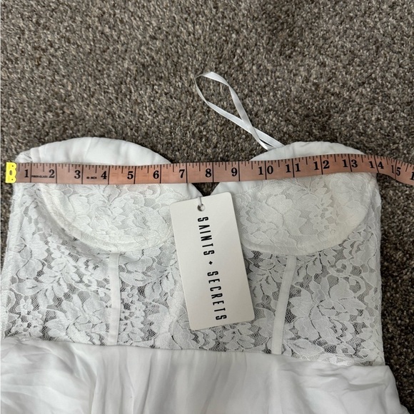 Saints & Secrets White Lace Corset Strapless Dress- Size Large - Picture 7 of 9